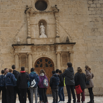 Visita dinamitzada al nucli antic de Tivissa