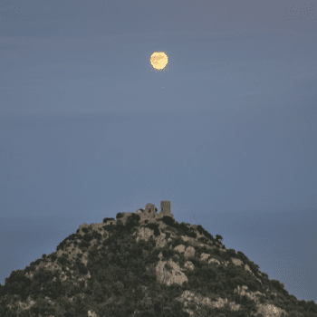 Descobrim el castell de Burriac i les seves llegendes