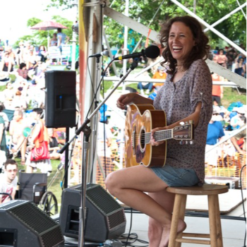 Sarah Lee Guthrie