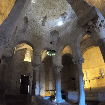 Visita guiada en català a La Seu d'Ègara. Esglésies de Sant Pere de Terrassa