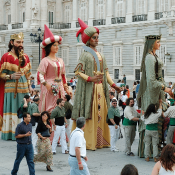 SARDANA GEGANTERA  en commemoració dels 600 anys  de gegants a Barcelona - COBLA SANT JORDI CIUTAT DE BARCELONA