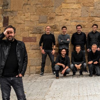Concert  del cantautor Roger Mas i la Cobla Sant Jordi de Barcelona