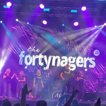 CONCIERTO SOLIDARIO  GRUPO "THE FORTYNAGERS" A FAVOR  ONG PAJES MÁGICOS