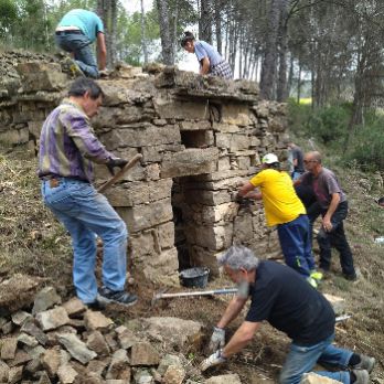 Visita al patrimoni de pedra seca restaurat recentment