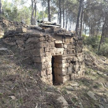 Visita al patrimoni de pedra seca restaurat recentment