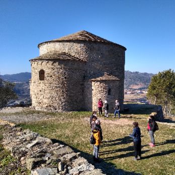 Visita guiada al Castell de Sant Esteve i Sebastià i l'església romànica de Sallent