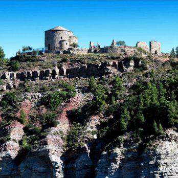 Visita guiada al Castell de Sant Esteve i Sebastià i l'església romànica de Sallent