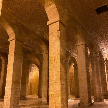 VISITA GUIADA AL CENTRE HISTÒRIC + DIPÒSIT DE L'AIGUA - CATALÀ